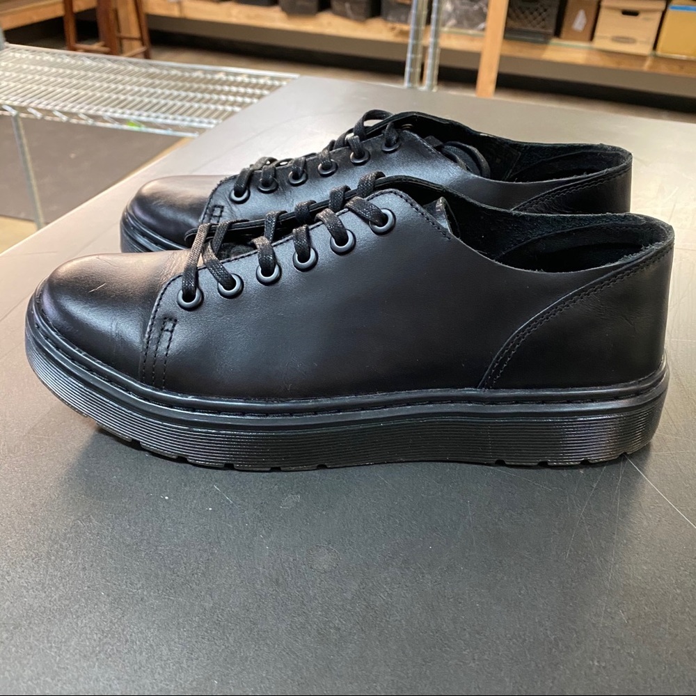 Dr. Martens Lace up shoes